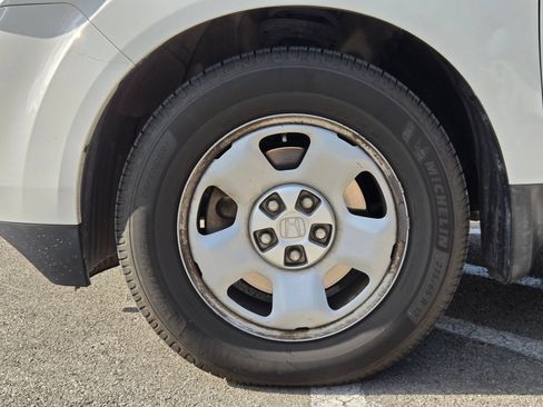Used 2015 Honda Pilot LX image 17