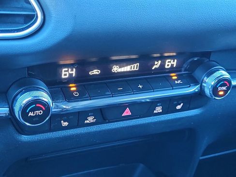 Used 2020 MAZDA CX-30 Premium image 26