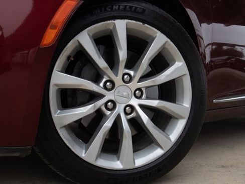 Used 2017 Cadillac XTS Luxury image 2