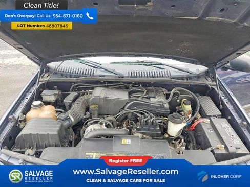 Used 2002 Ford Explorer XLT image 16