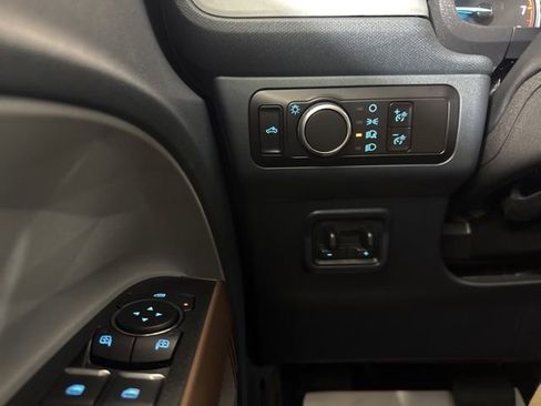 Certified 2023 Ford Maverick Lariat w/ Lariat Luxury Package AWD/4WD image 19