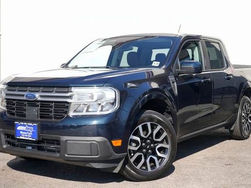 Used 2022 Ford Maverick Lariat w/ Lariat Luxury Package image 2