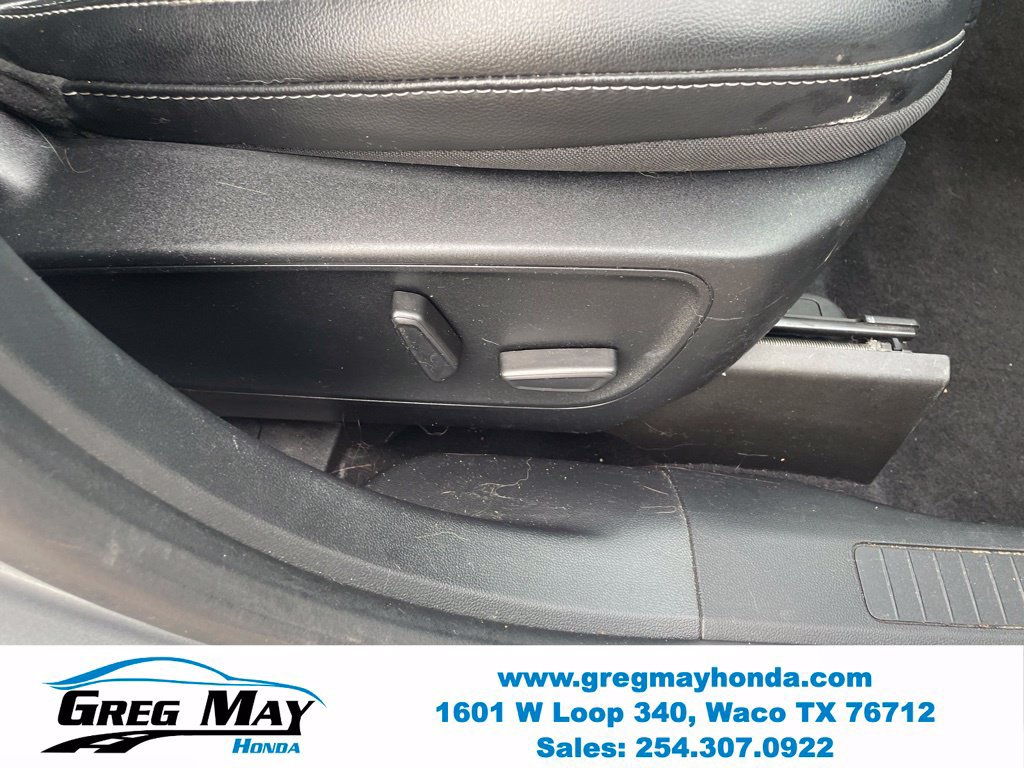Used 2022 Ford Escape Titanium AWD/4WD image 28