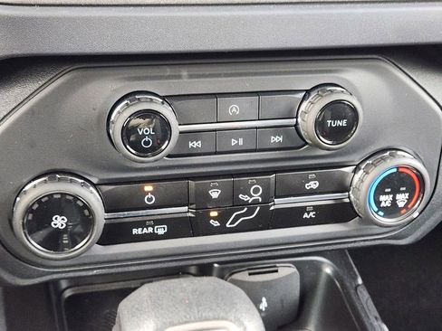 Used 2025 Ford Bronco 4-Door AWD/4WD image 26
