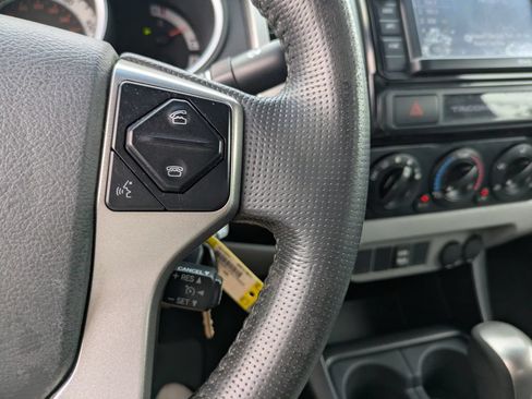 Used 2015 Toyota Tacoma PreRunner w/ SR5 Package RWD image 26