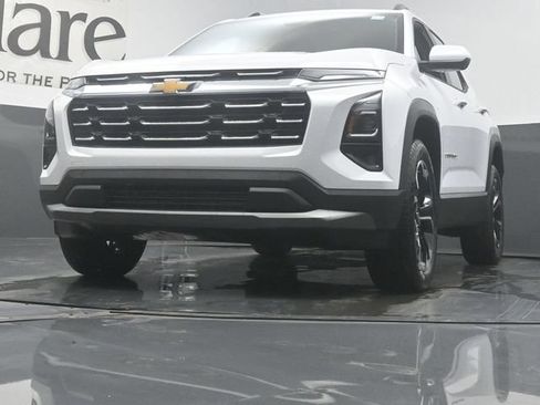 New 2026 Chevrolet Equinox LT w/ Safety and Technology Package AWD/4WD image 34