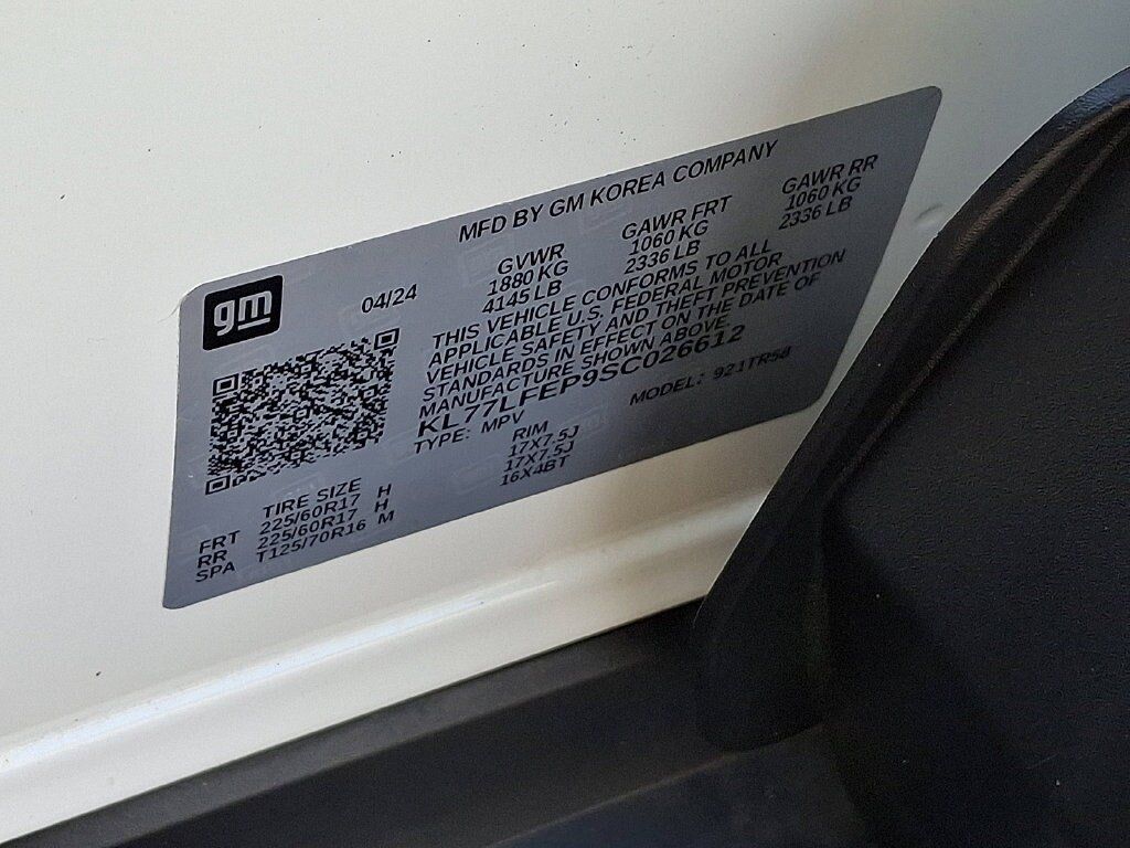 Used 2025 Chevrolet Trax LS w/ LS Convenience Package FWD image 31