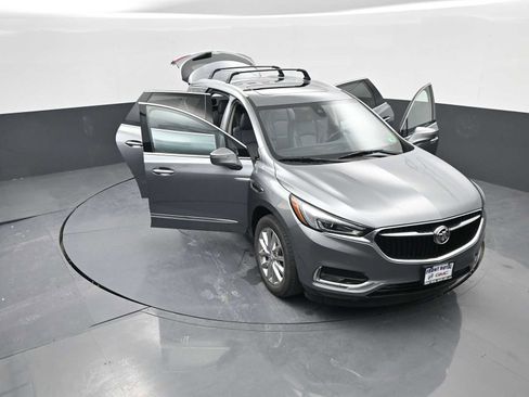 Used 2020 Buick Enclave Premium w/ Sun and Sites Package image 43