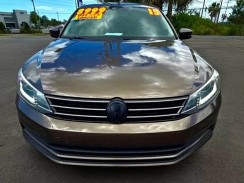 Used 2015 Volkswagen Jetta TDI SEL FWD image 3