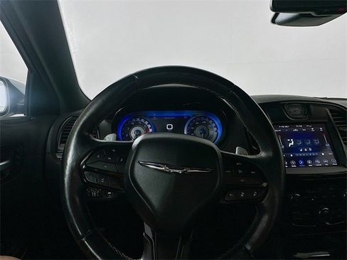 Used 2018 Chrysler 300 S w/ 300S Premium Group image 11