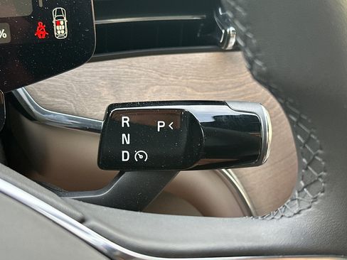 New 2026 Volvo EX90 Plus RWD image 18