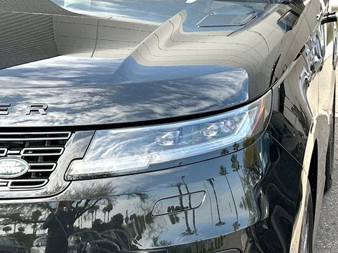 Used 2025 Land Rover Range Rover Sport Dynamic SE image 6