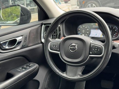 Used 2022 Volvo S60 B5 Momentum AWD/4WD image 15