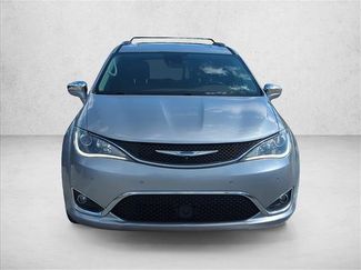 Used 2017 Chrysler Pacifica Limited w/ Advanced Safetytec Group FWD video 2