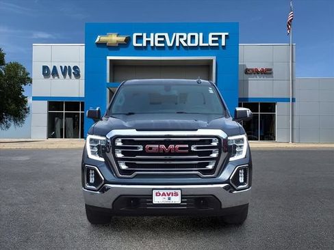 Used 2022 GMC Sierra 1500 SLT w/ SLT Convenience Package AWD/4WD image 9