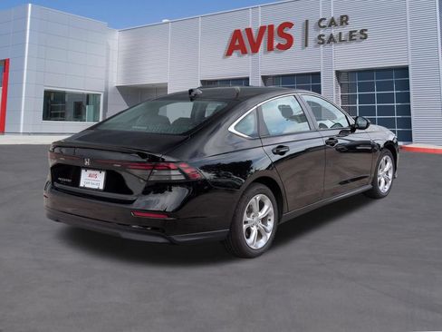 Used 2025 Honda Accord LX image 6