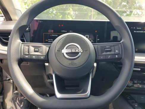 New 2026 Nissan Kicks SV w/ Cold Weather Package AWD/4WD image 19