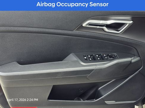 Used 2026 Kia Sportage LX FWD image 16