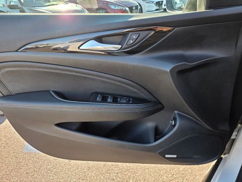 Used 2018 Buick Regal Essence w/ Driver Confidence Package #1 image 27