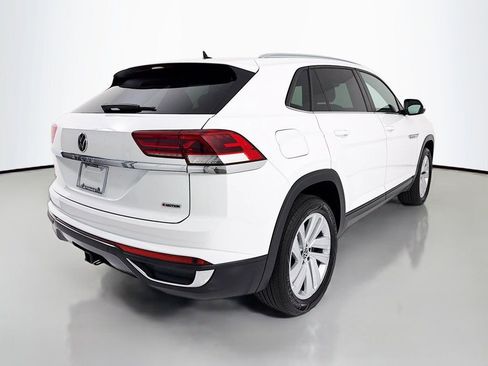 Used 2022 Volkswagen Atlas Cross Sport SE w/ Panoramic Sunroof Package image 7