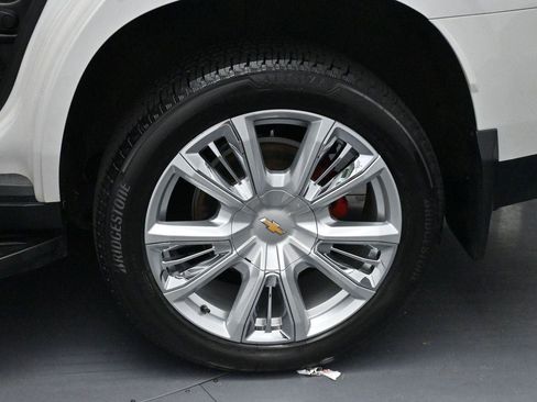 Used 2023 Chevrolet Tahoe Premier AWD/4WD image 42