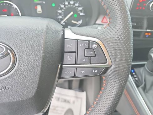 Used 2023 Toyota Sienna XSE image 20