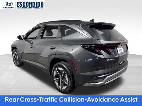 Certified 2025 Hyundai Tucson SEL image 3