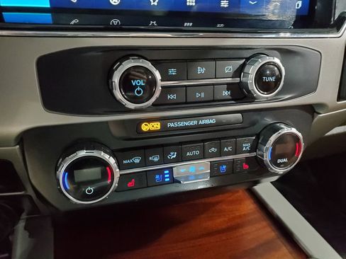 Used 2022 Ford F350 King Ranch w/ King Ranch Ultimate Package image 37