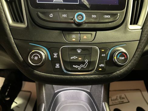 Used 2025 Chevrolet Malibu RS FWD image 18