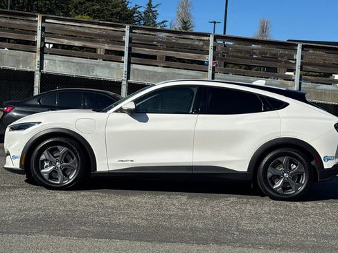 Certified 2021 Ford Mustang Mach-E Select w/ Comfort/Technology Package image 7