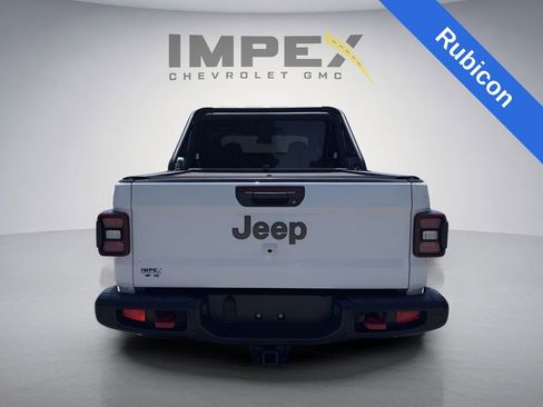 Used 2024 Jeep Gladiator Rubicon w/ Technology Group AWD/4WD image 4