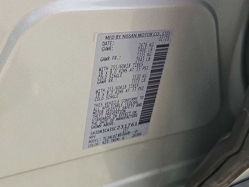 Used 2025 Nissan Pathfinder SL image 33