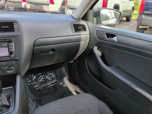 Used 2015 Volkswagen Jetta S FWD image 16