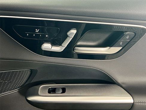 Certified 2026 Mercedes-Benz GLC 300 4MATIC image 30