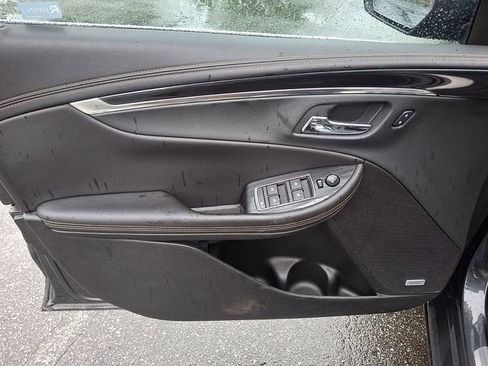 Used 2019 Chevrolet Impala Premier FWD image 9