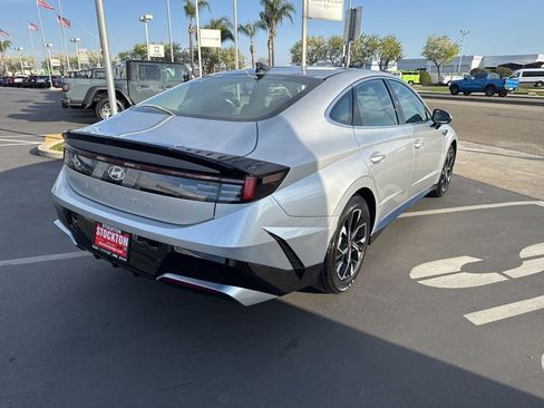 Used 2025 Hyundai Sonata SEL image 4