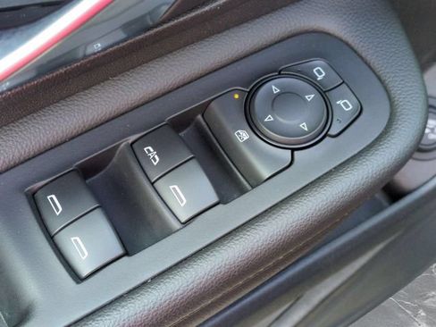 Used 2020 GMC Terrain SLE w/ Driver Convenience Package FWD image 15