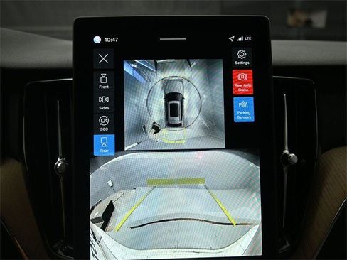 Used 2026 Volvo XC60 B5 Plus w/ Protection Package Premier image 12