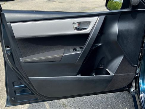 Used 2019 Toyota Corolla LE FWD image 21