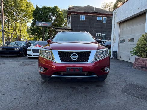 Used 2014 Nissan Pathfinder SL w/ Trailer Tow Package AWD/4WD image 13