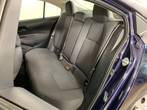 Used 2022 Toyota Corolla LE image 29