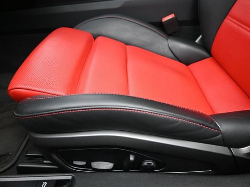 Used 2022 Porsche 911 Turbo image 6