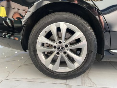 Used 2019 Mercedes-Benz C 300 4MATIC Sedan image 25