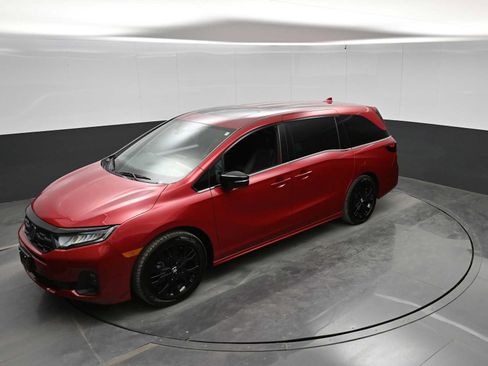 Used 2025 Honda Odyssey Sport-L image 35