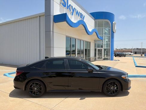 Used 2026 Honda Civic FWD Hybrid Sedan image 11