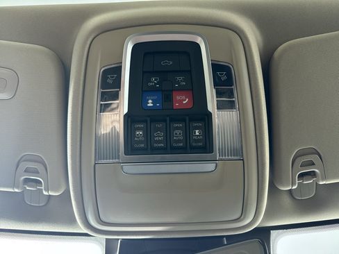 Used 2021 RAM 1500 Limited AWD/4WD image 31