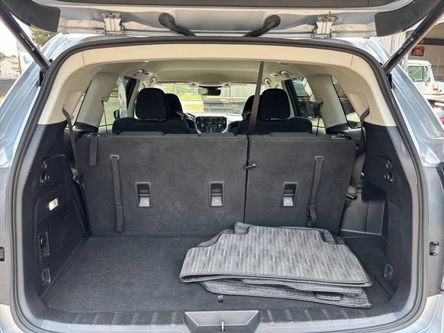 Certified 2025 Subaru Ascent Premium AWD/4WD image 23