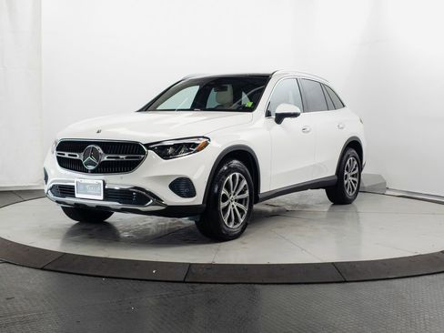 Certified 2026 Mercedes-Benz GLC 300 4MATIC image 3