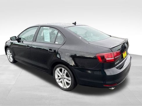 Used 2018 Volkswagen Jetta Sport image 8