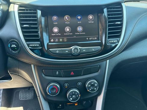 Used 2020 Chevrolet Trax LT w/ Driver Confidence Package FWD image 27